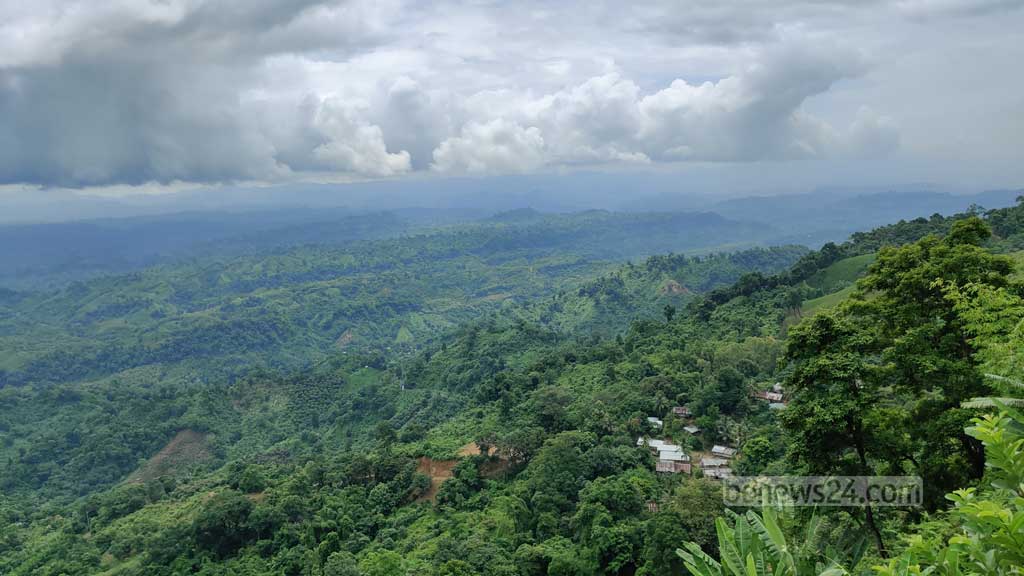 বান্দরবানে সেনাবাহিনীর সঙ্গে পাহাড়ি সন্ত্রাসীদের ‘গোলাগুলি’, নিহত ১