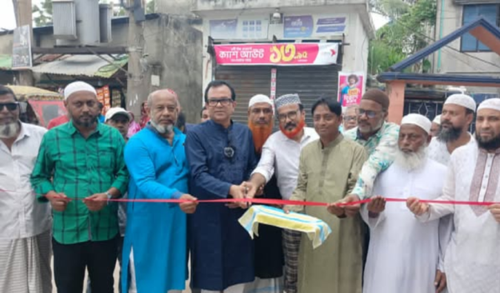 ফতুল্লার লালপুরে জলাবদ্ধতা নিরসনে নতুন আরসিসি সড়কের উদ্বোধন