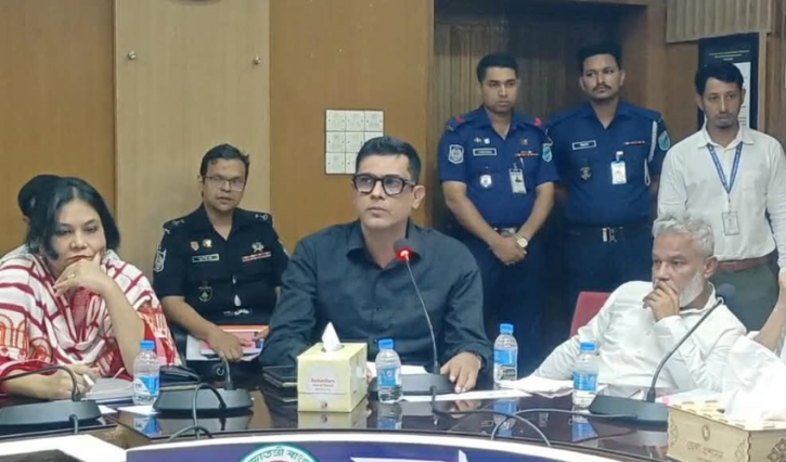 ‘পুলিশের ওপর হামলার দুঃসাহস দেখালে ২৪ ঘণ্টার মধ্যে বিচার হতে হবে’: আইনশৃঙ্খলা সভায় মাশুকুল ইসলাম রাজীব