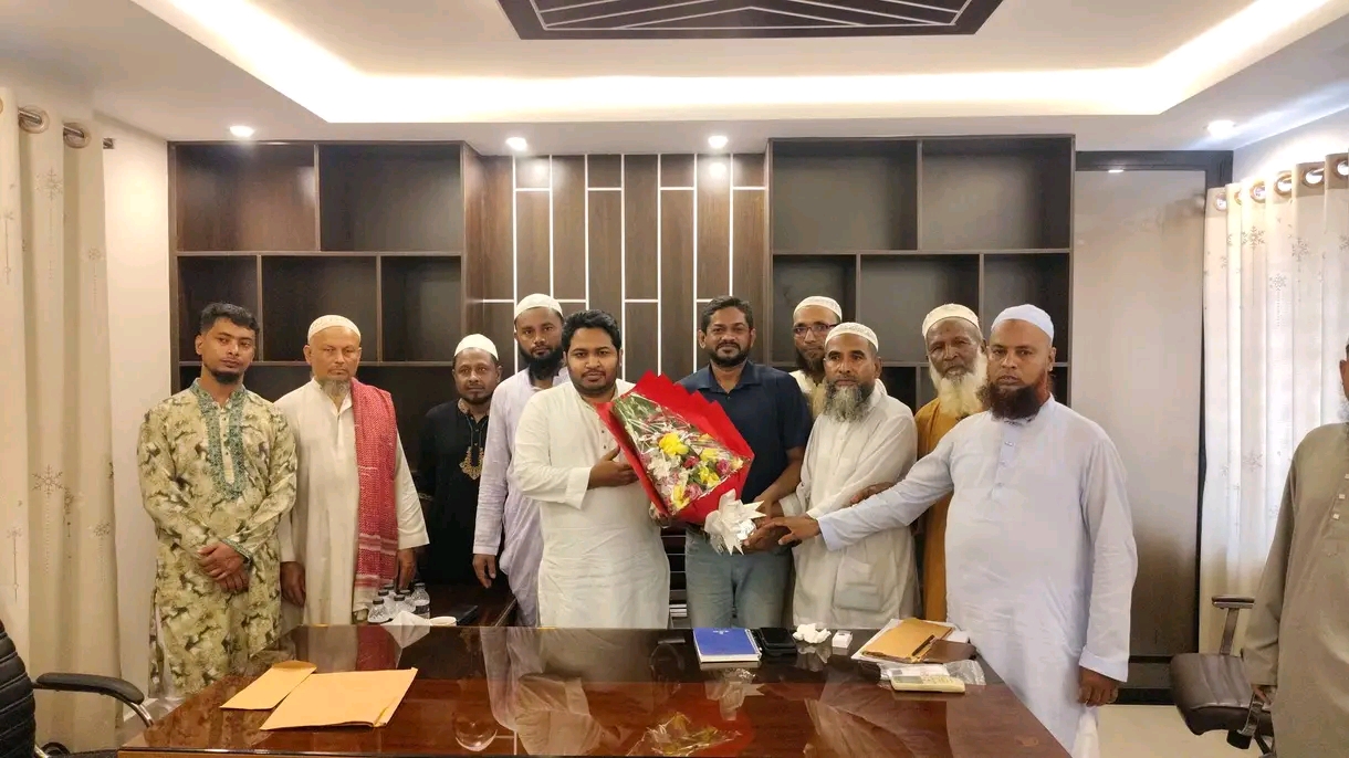 নারায়ণগঞ্জ সদরে সর্বস্তরের মানুষের সাথে এমপি আব্দুল্লাহ আল আমিনের মতবিনিময়