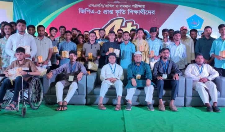 দেশ ও ইসলাম রক্ষা এবং অন্যায়ের বিরুদ্ধে ধর্মপ্রাণ মুসলমানদের ঐক্যবদ্ধ থাকার আহ্বান মাওলানা আবদুল জব্বারের