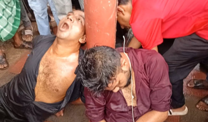 চাষাঢ়ায় প্রতারক ও ছিনতাইকারী সন্দেহে দুই যুবক আটক, চুল কেটে পুলিশের হাতে সোপর্দ