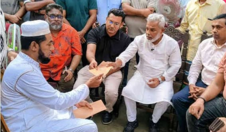 সোনারগাঁয়ে ডুবে মারা যাওয়া ৩ শিক্ষার্থীর পরিবারের পাশে এমপি মান্নান