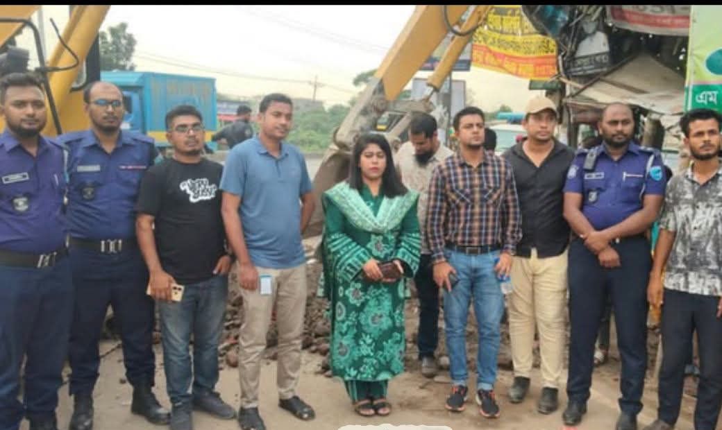 বন্দরের বিভিন্ন স্থানে ৮০০ অবৈধ গ্যাস সংযোগ বিচ্ছিন্ন, বেকারিকে জরিমানা