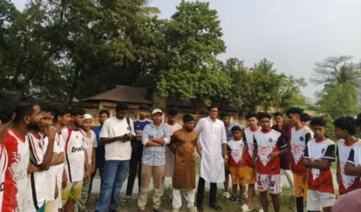 ফতুল্লায় জাতীয় ছাত্রশক্তির উদ্যোগে ফুটবল টুর্নামেন্ট অনুষ্ঠিত