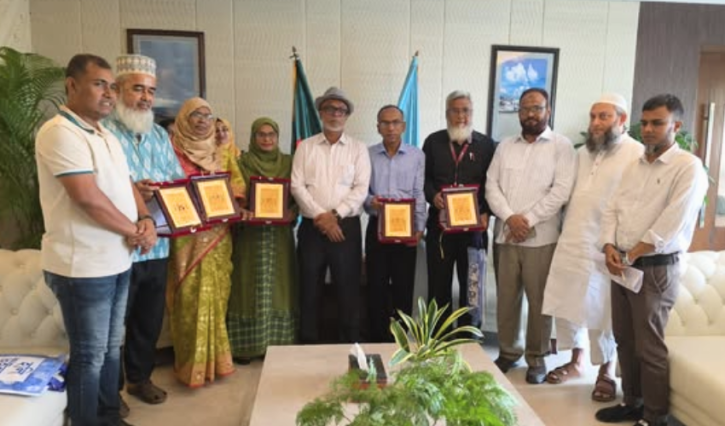 নারায়ণগঞ্জে শিক্ষক দিবসে সম্মাননা প্রদান: ‘মানসম্পন্ন শিক্ষা ও দক্ষ জনশক্তি গড়তে শিক্ষকদের ভূমিকা অপরিসীম’