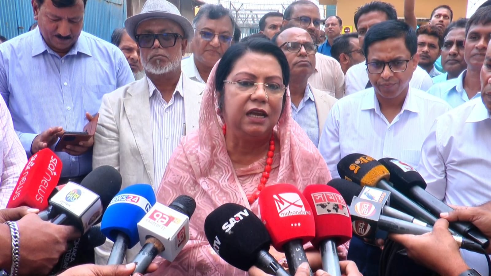 খাদ্য খাতের যেকোনো ধরনের অনিয়ম ও দুর্নীতি কঠোরভাবে দমন করা হবে- খাদ্যমন্ত্রী আফরোজা খানম