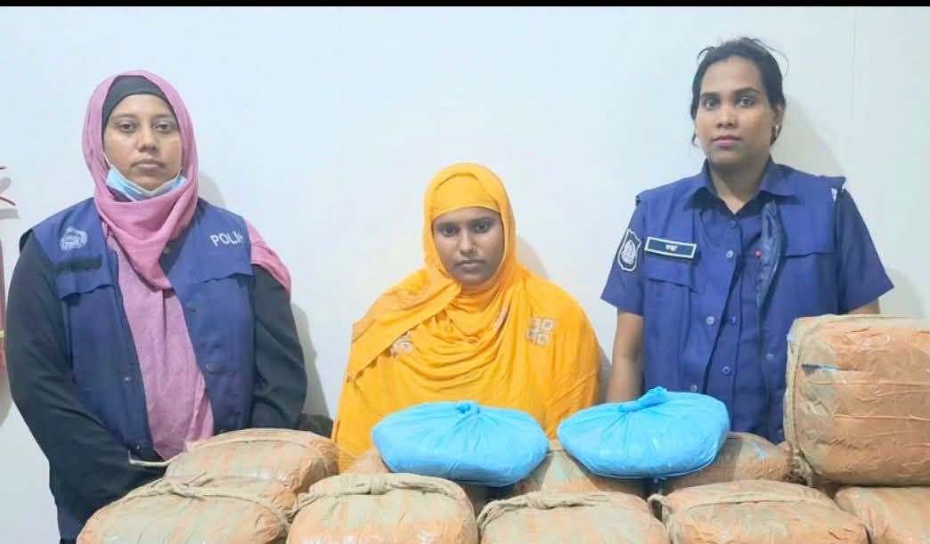 ফতুল্লায় বিপুল পরিমাণ গাঁজাসহ নারী মাদক ব্যবসায়ী গ্রেপ্তার